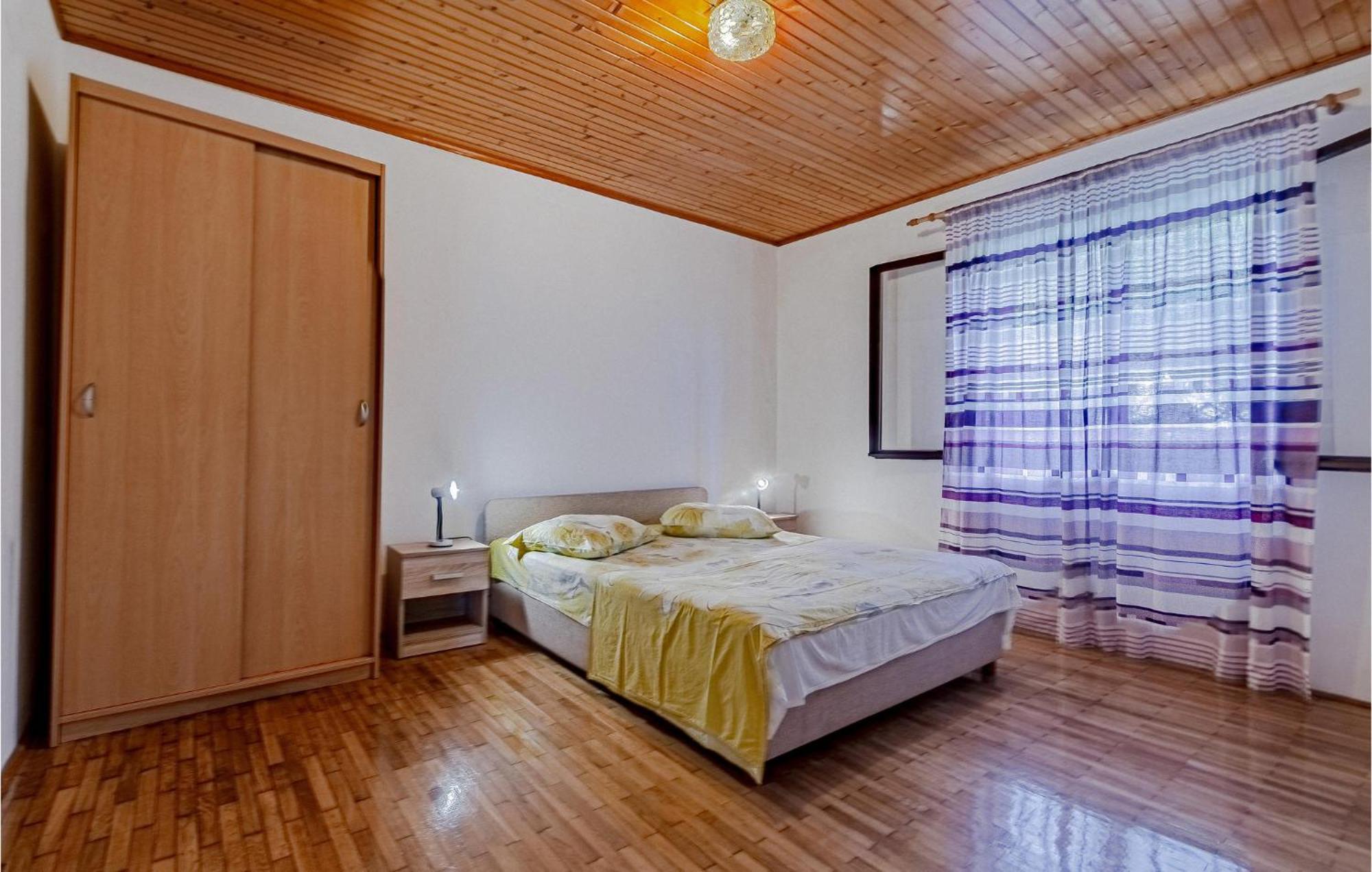 Beautiful Home In Prizba With Kitchen Екстер'єр фото