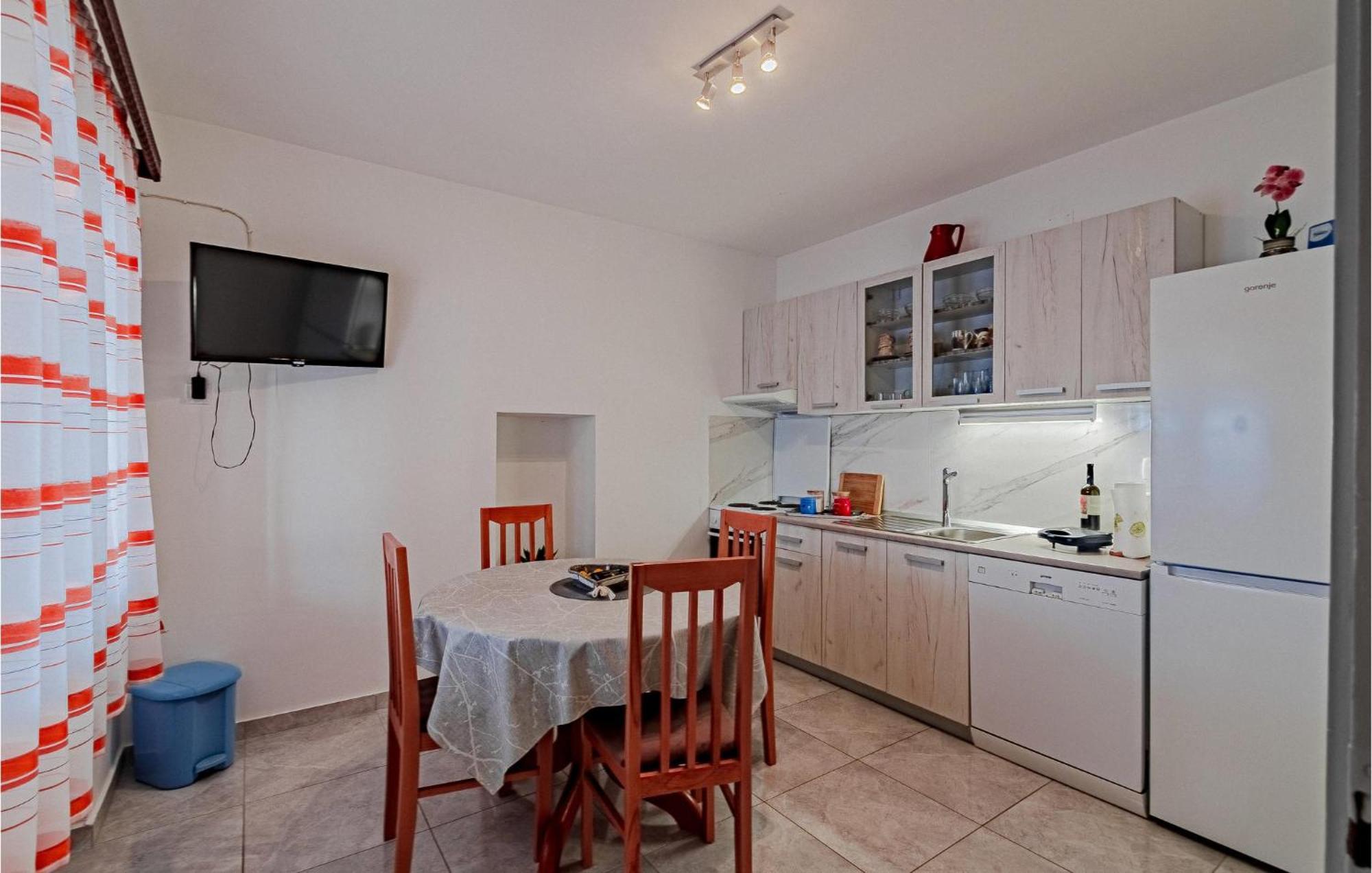 Beautiful Home In Prizba With Kitchen Екстер'єр фото